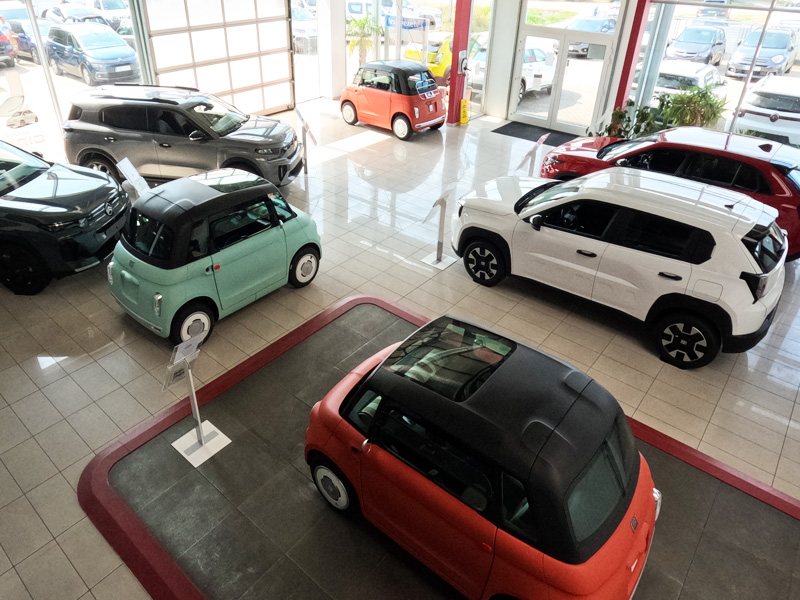 Fiat és Citroën modellek a siófoki bemutatóteremben